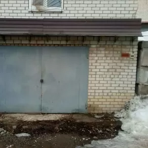 Продам кирпичный гараж 36м2 на 2 авто,  Бучмы,  13