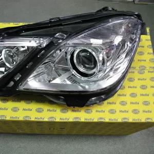 Фара левая bi xenon Mercedes E W212 Hella 1ZT010800211