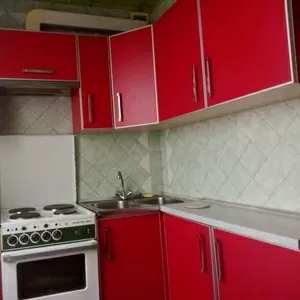Хазяїн продасть на метро Олексіївська 3 кімн 5 хв
