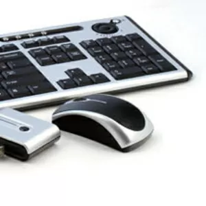 Продам беспроводной комплект клавиатура с мышкой