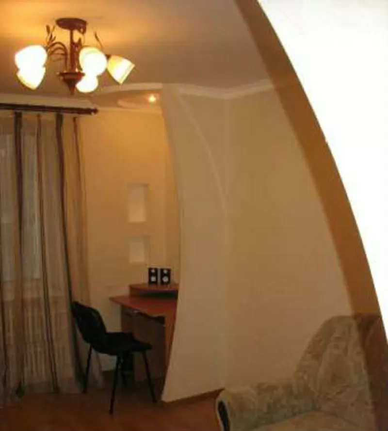 Сдам 1к. кв.,  новострой. 46 кв. м.,  300 м. от метро 