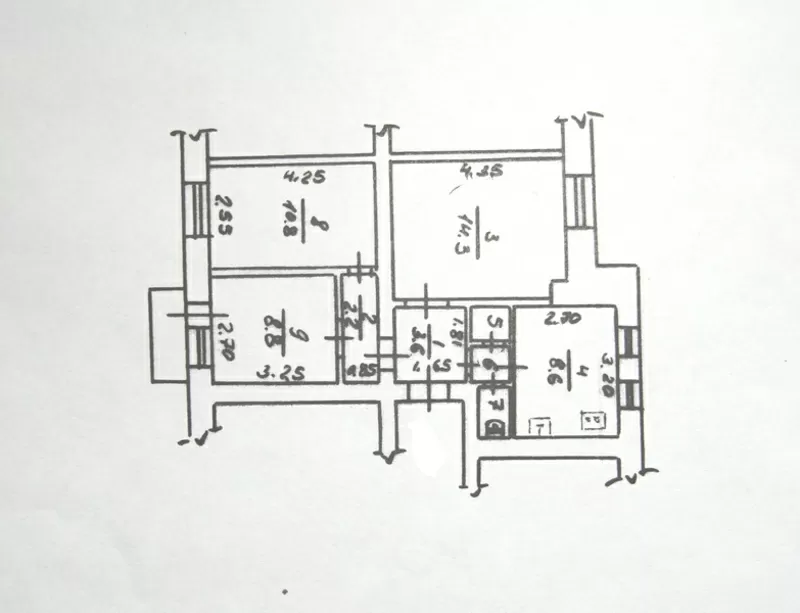 Продам 3к.кв,  ул.Сумская (район Сумского рынка),  4/5,  52/35/9,  комнаты