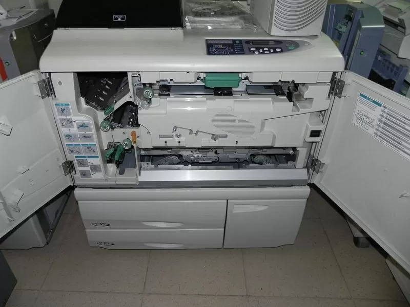 Продам ризограф RISO HC5500 4