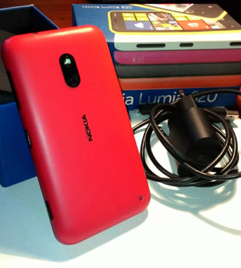 Продам Lumia 620 magenta 2