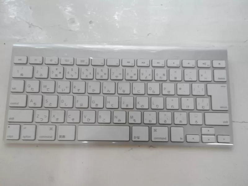 Apple Wireless Keyboard (MC184)