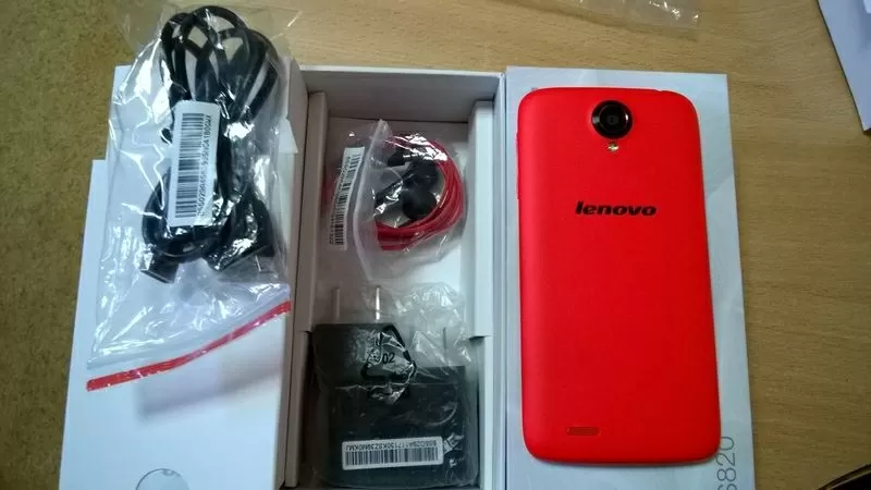 Смартфон Lenovo S820 (Red) (витринный вариант) 2