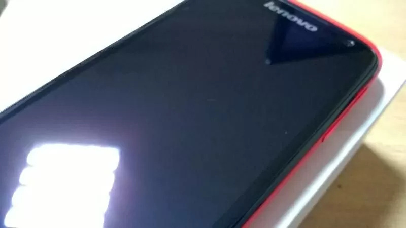 Смартфон Lenovo S820 (новый) 2