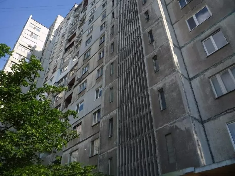 Срочно продам 2-х комнатную квартиру в районе ст. Металлист!