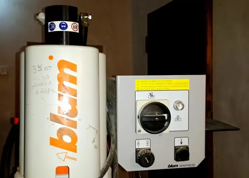 Продам б/у Харьков станок Blum MINIPRESS P 3