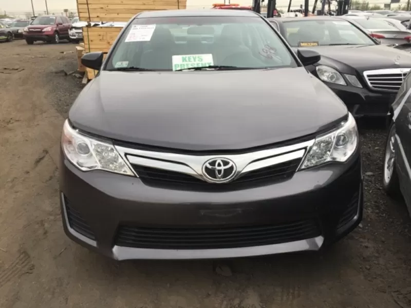 бу иномарка дешево Toyota Camry 2014