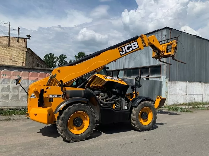 Аренда погрузчика Jcb 535-95 / Manitou