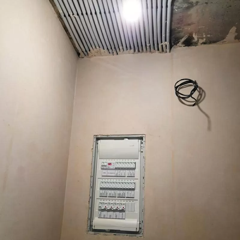 Штробление штробы без пыли Харьков. Услуги электрика 7