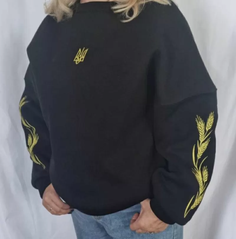 Компʼютерна вишивка та відшив одягу 