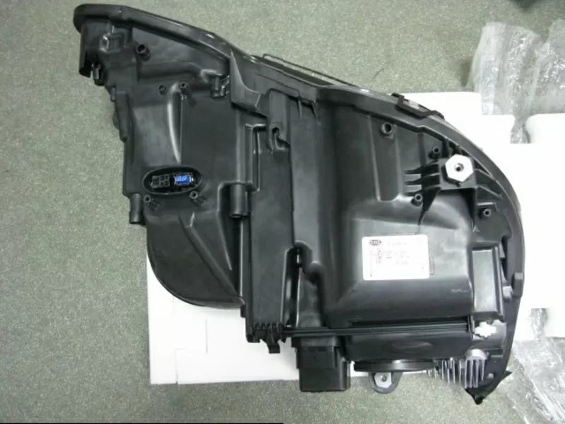 Фара левая bi xenon Mercedes E W212 Hella 1ZT010800211 8