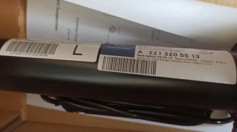 Пневмоамортизатор задний левый Mercedes S W221, CL C216 A2213205513 2