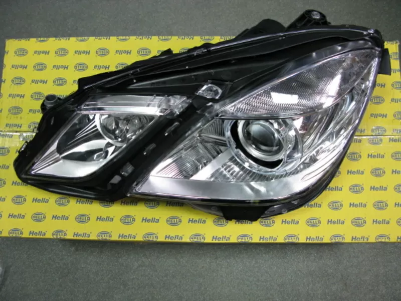 Фара левая bi xenon Mercedes E W212 Hella 1ZT010800211 3