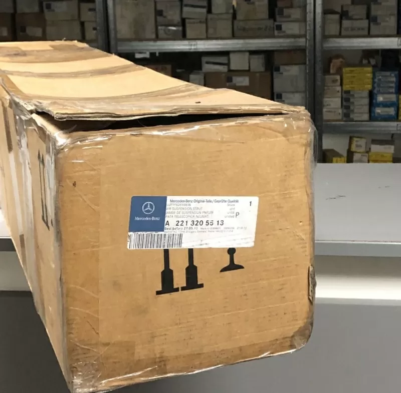 Пневмоамортизатор задний левый Mercedes S W221, CL C216 A2213205513 9