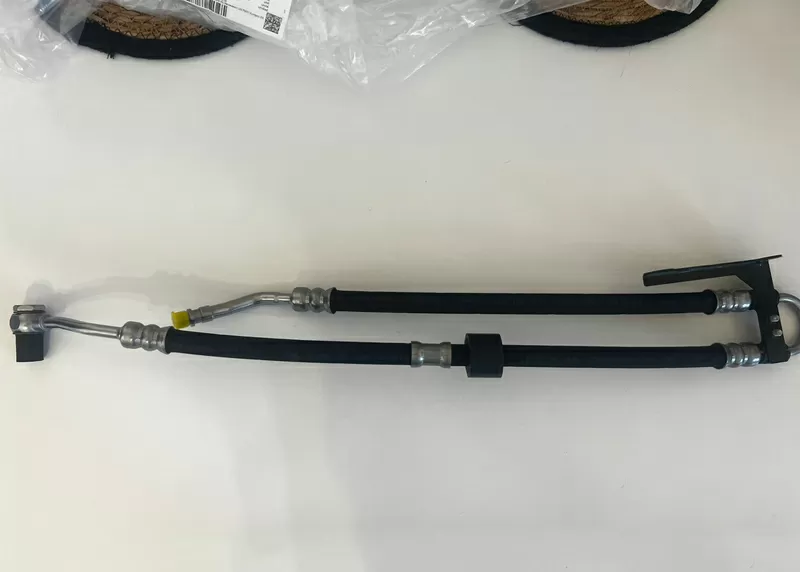 Шланг ГУР (ДВС M272 3.0/3.5L) Mercedes ML W164, R W251 A2514603324 5